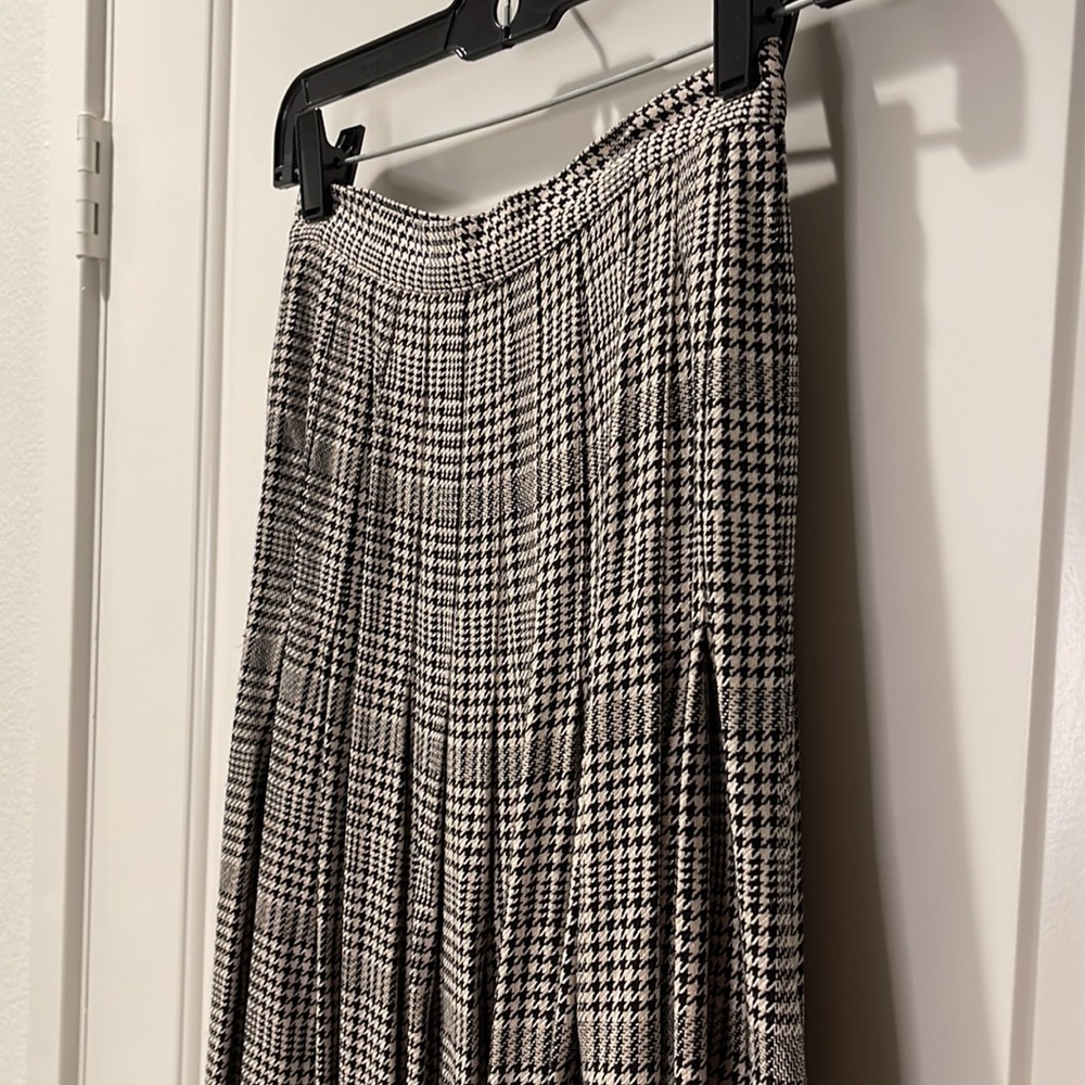 J.G.Hooks Plaid skirt.